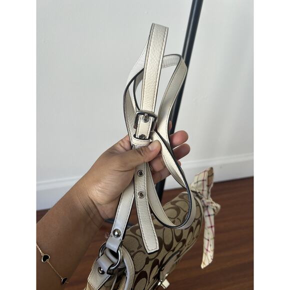 COACH Y2K Turnlock Shoulder Bag Crossbody Khaki/White Leather Trim Turnlock Read - Picture 8 of 9